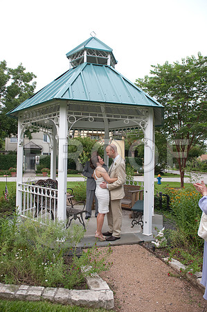 Stephanie-Peter-Wedding-1034
