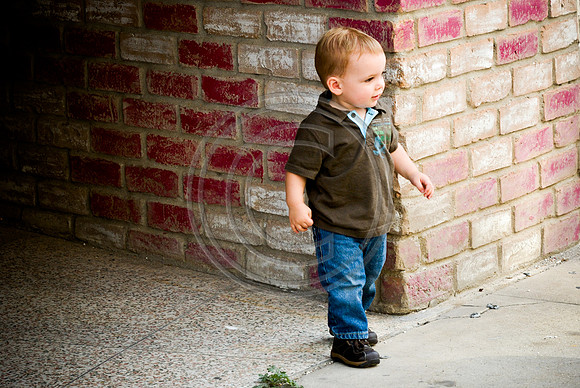 Aidan_DeVries_1yr-1018.jpg