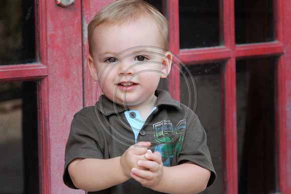 Aidan_DeVries_1yr-1022.jpg