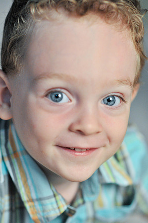 Drew_C_2yrs-1002.jpg