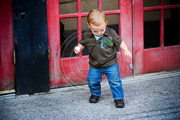 Aidan_DeVries_1yr-1021.jpg